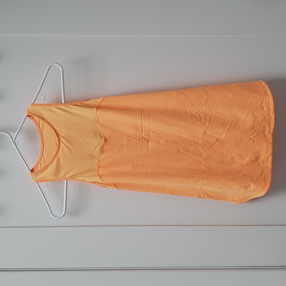 Lululemon orange tank